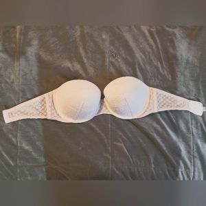 Victoria Secret Strapless Bra